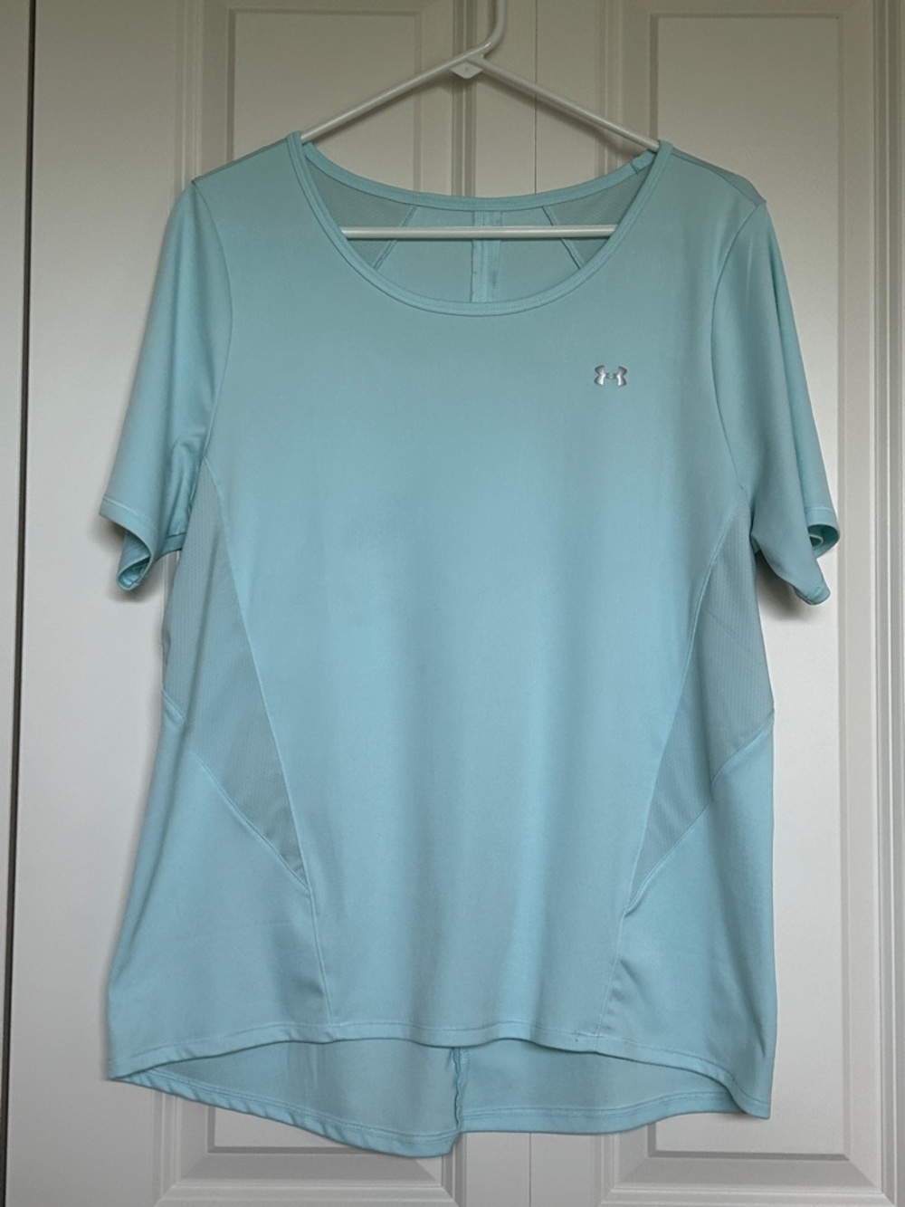 Under Armour Women's Aqua Short Sleeve Performance Tee